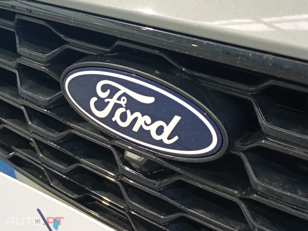 Ford Puma 1.0 EcoBoost mHEV ST-Line