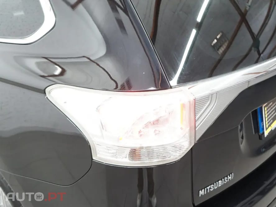 Mitsubishi Outlander 2.0 4WD Plus