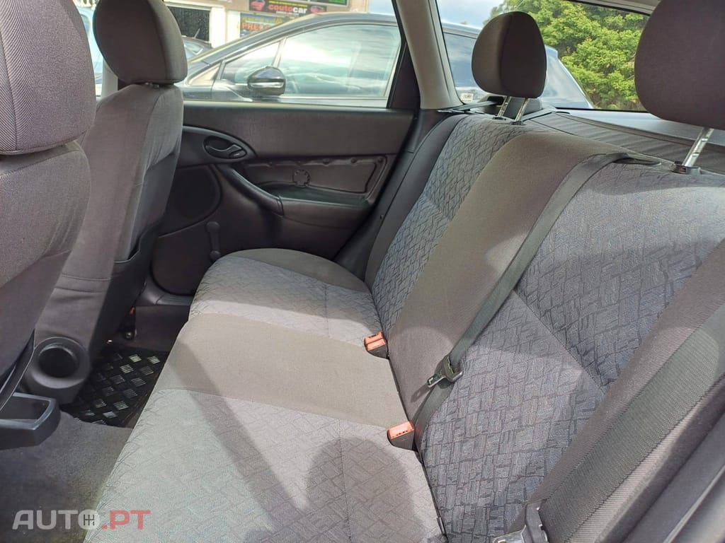 Ford Focus SW 1.4 Ambiente