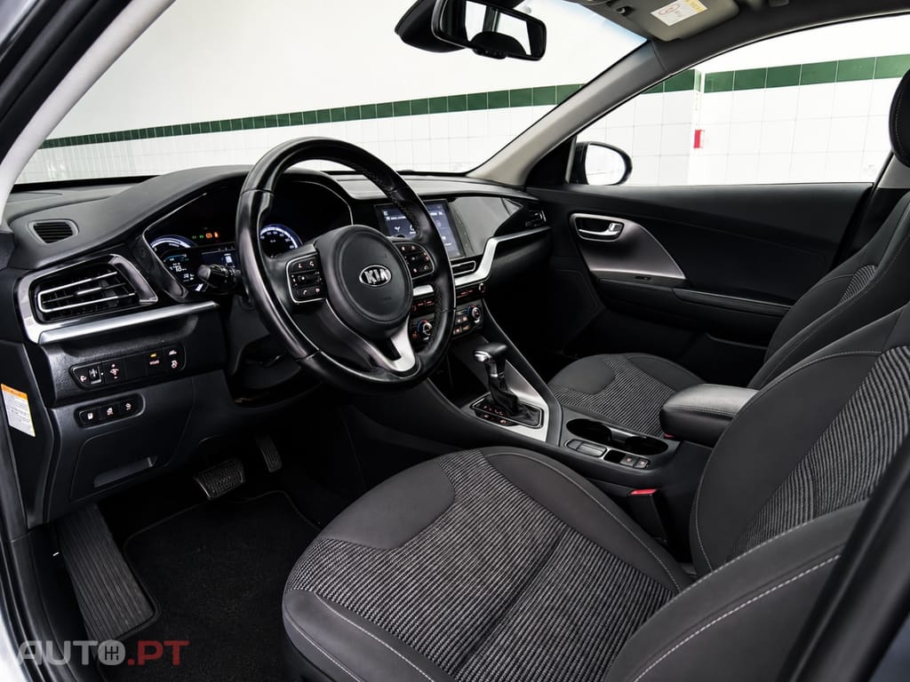 Kia Niro 1.6 GDi HEV Urban