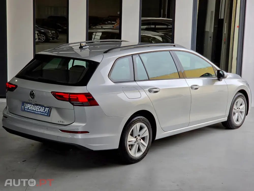 Volkswagen Golf Variant 1.0 eTSI OPF DSG Life