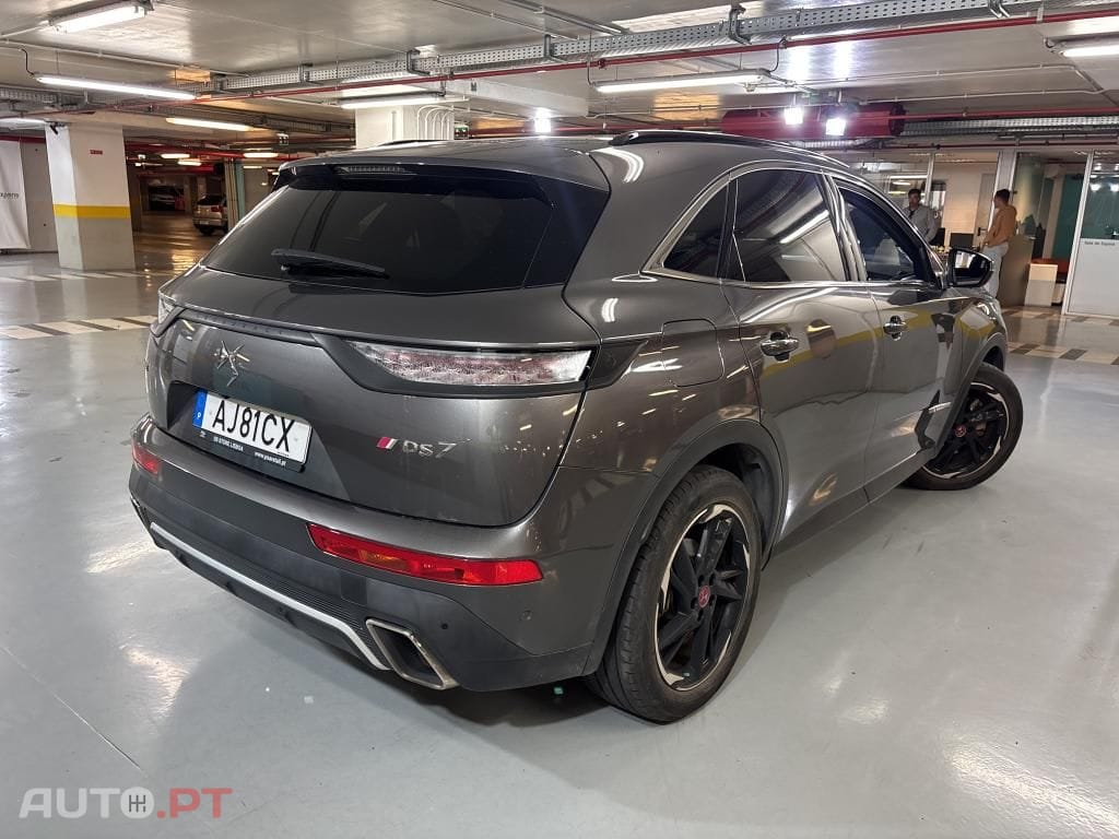 DS DS7 Crossback E-Tense Performance Line EAT8