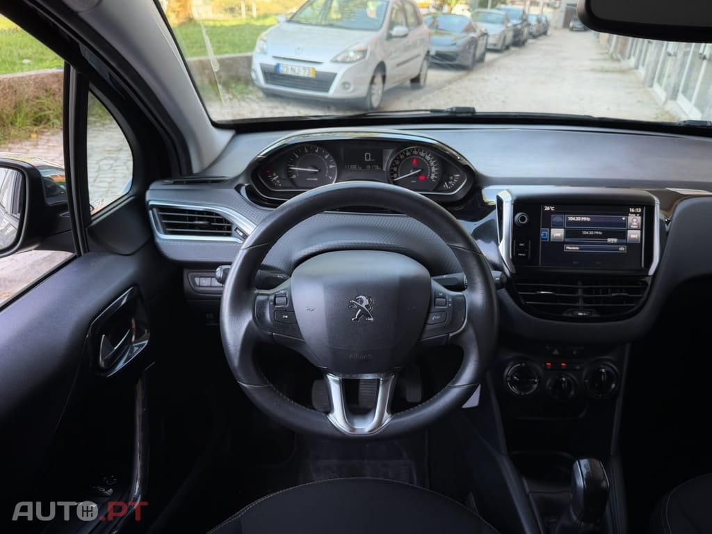 Peugeot 208 1.2 PureTech Style