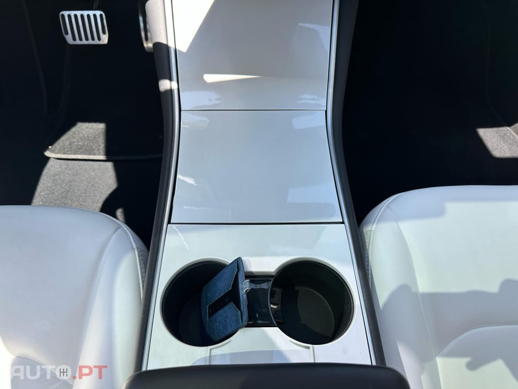 Tesla Model 3 Long-Range Dual Motor AWD