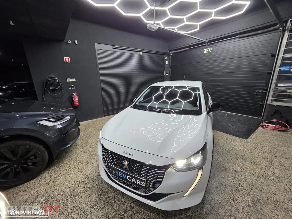 Peugeot E-208 50 kWh Style