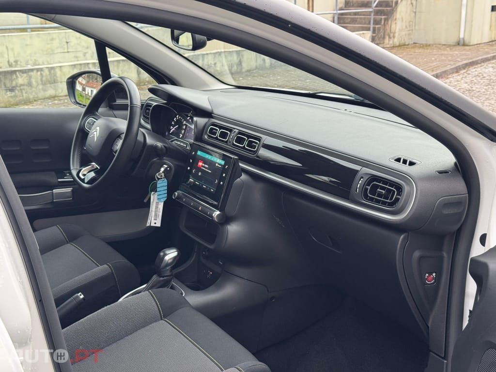 Citroen C3 1.2 PureTech Shine EAT6