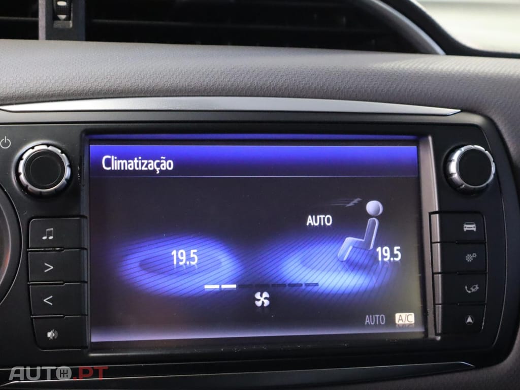 Toyota Yaris 1.5 Híbrido Comfort