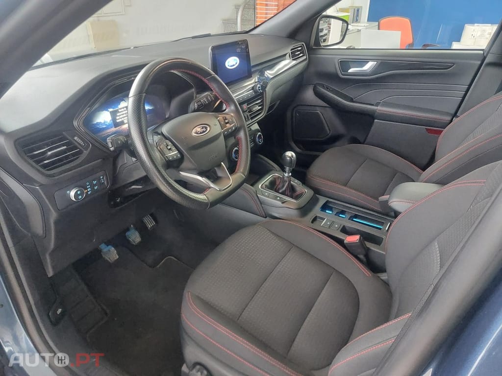 Ford Kuga 1.5 EcoBoost ST-Line