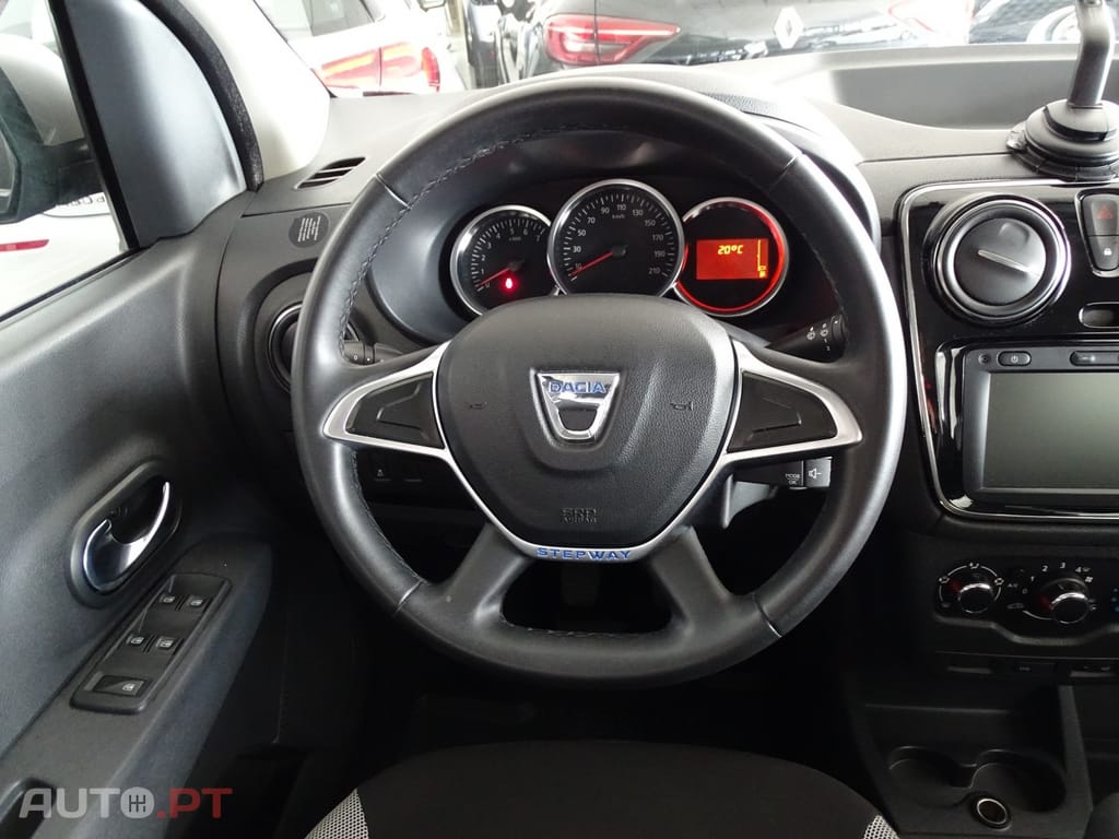 Dacia Lodgy 1.5 Blue dCi Stepway 7L