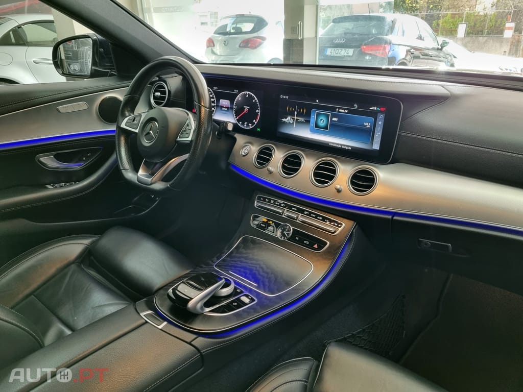 Mercedes-Benz E 220 AMG Line