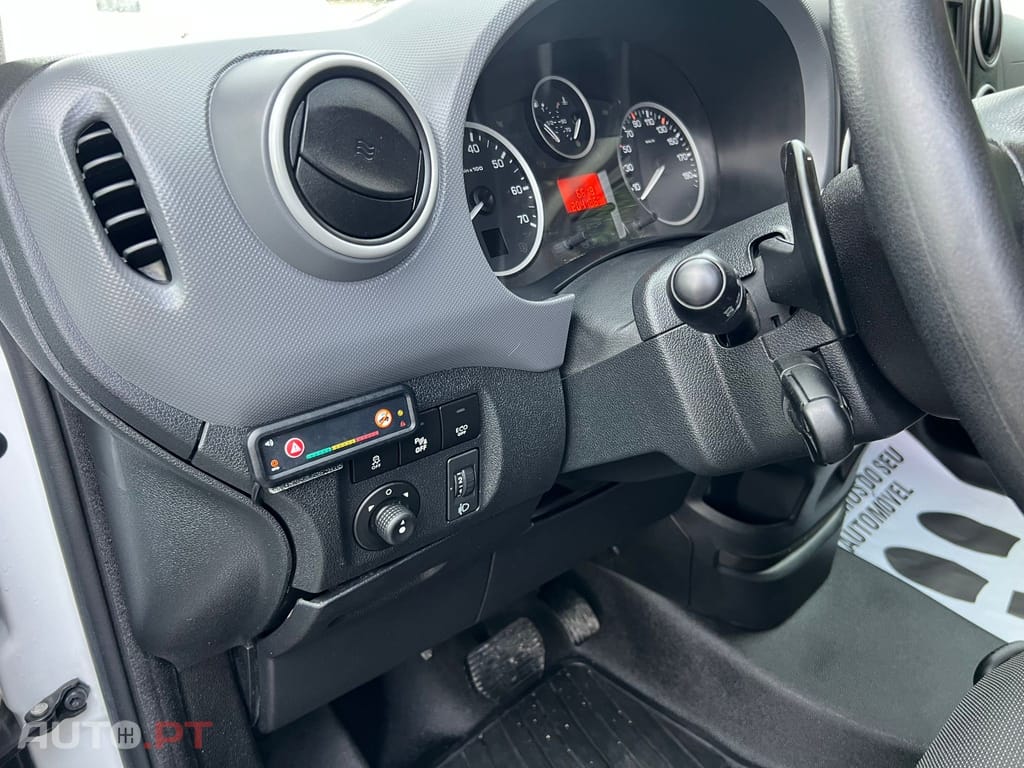 Citroen Berlingo HDI EAT8