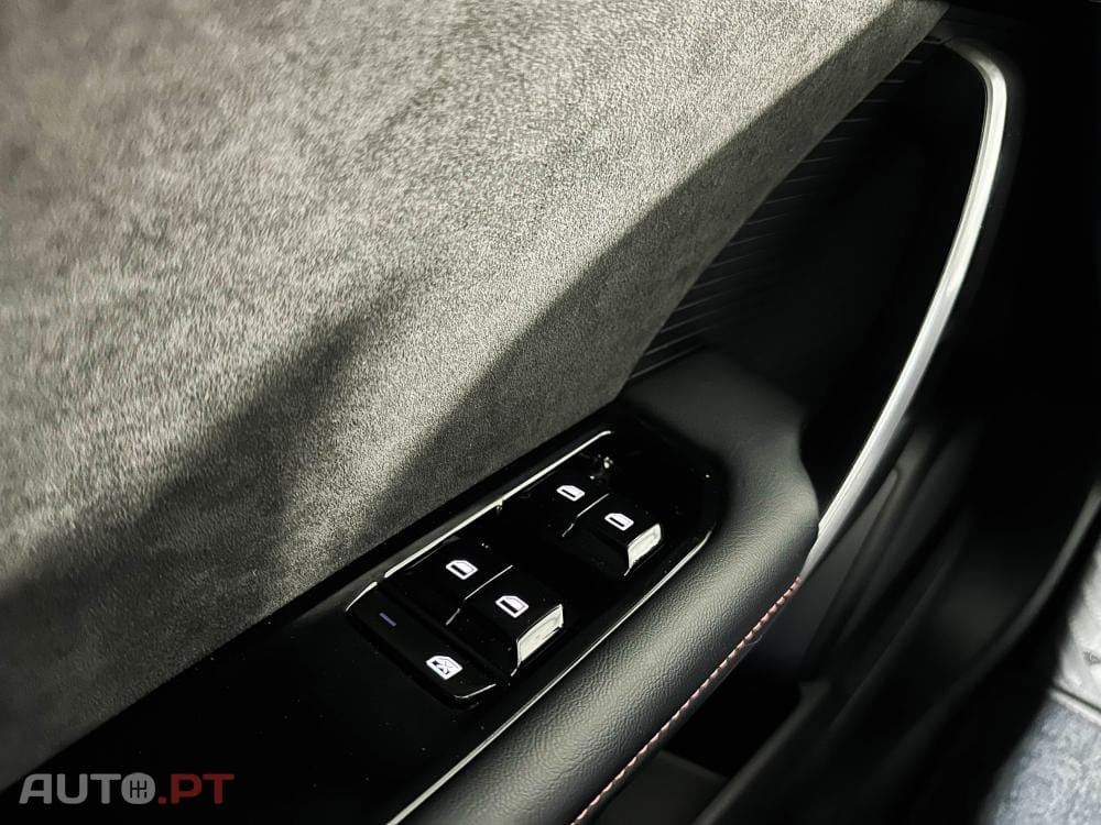 MG MG4 64 kWh XPower Luxury