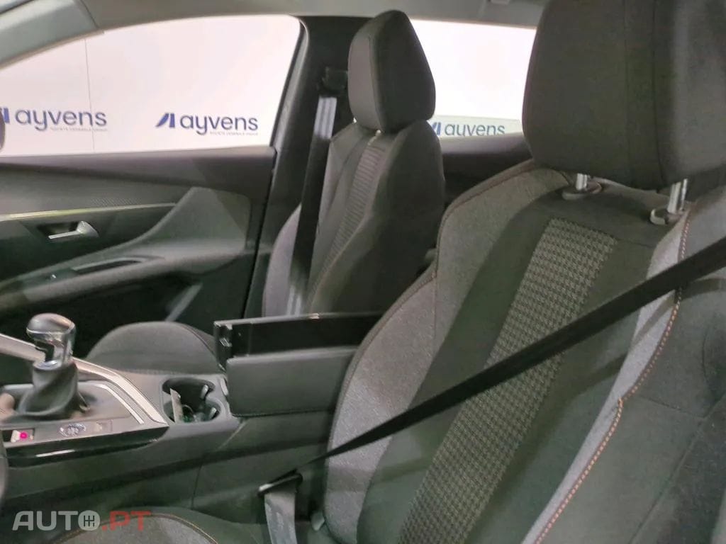 Peugeot 3008 1.5 BlueHDi Active Pack