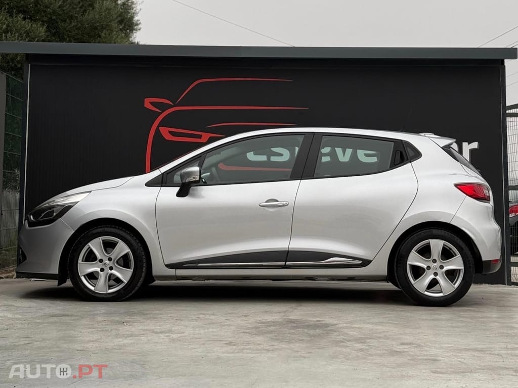 Renault Clio 0.9 TCe Limited Bi-Fuel