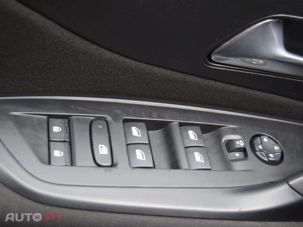 Peugeot 308 1.2 PureTech Active Pack