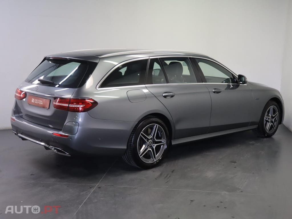 Mercedes-Benz E 300 de Auto AMG LINE