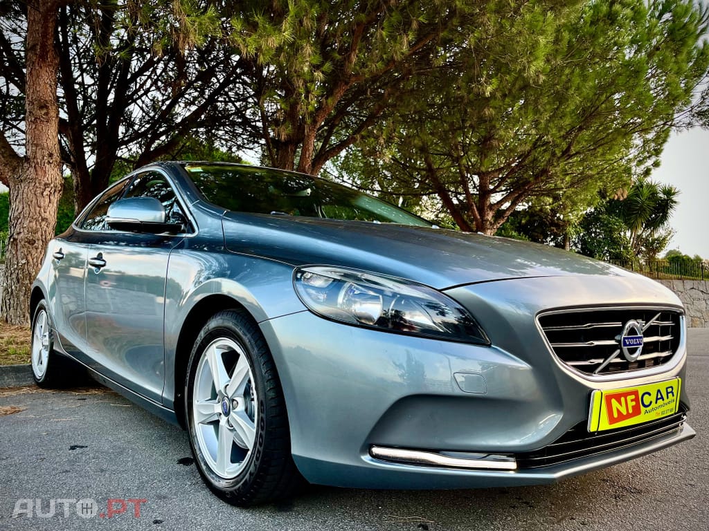 Volvo V40 D2