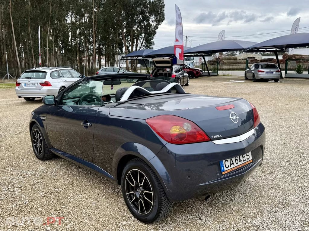 Opel Tigra TwinTop 1.4 Easytronic Edition