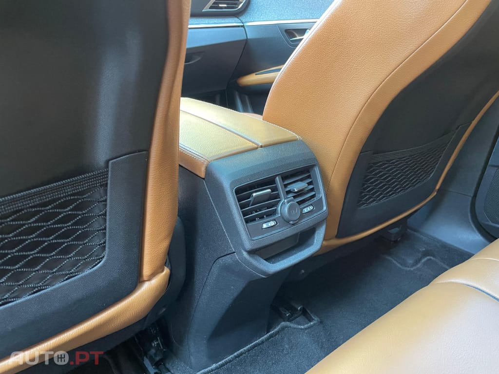 Peugeot 3008 1.2 ALLURE