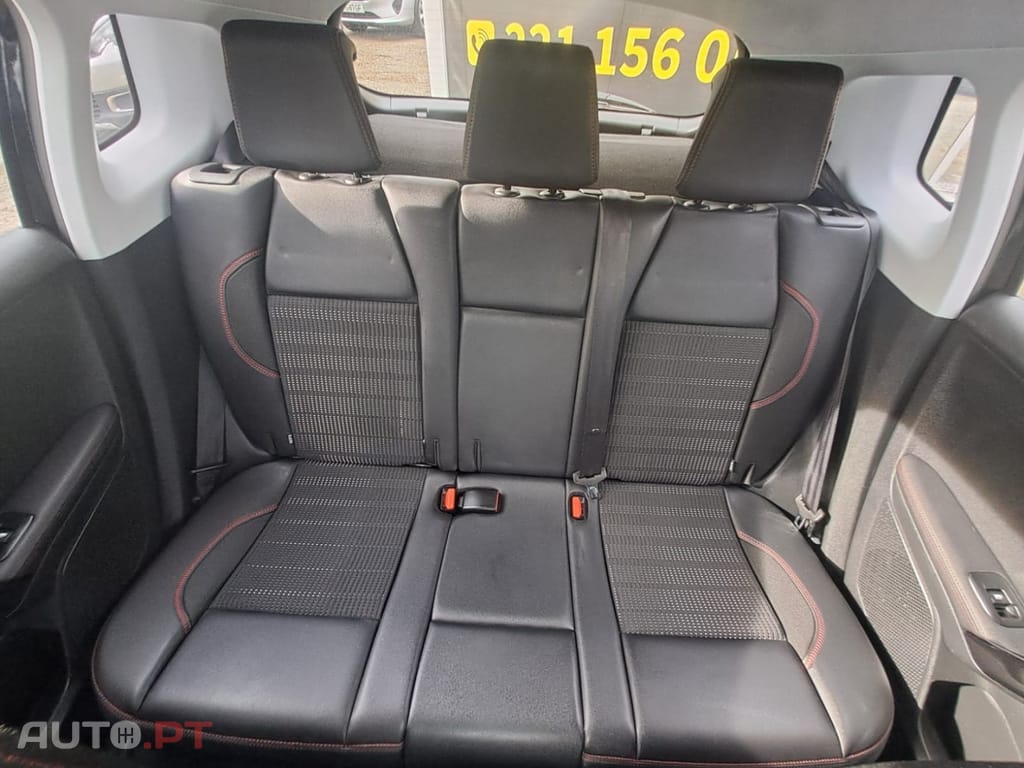 Peugeot 2008 1.2 PureTech GT Line EAT8