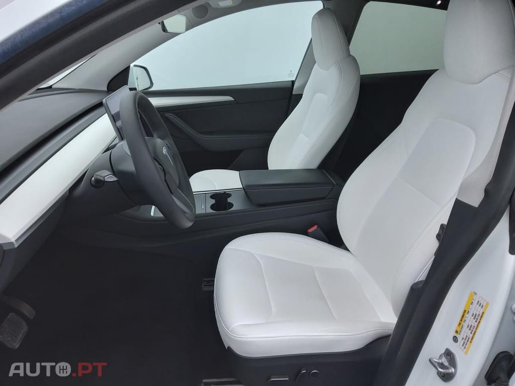 Tesla Model Y Long Range Dual Motor AWD