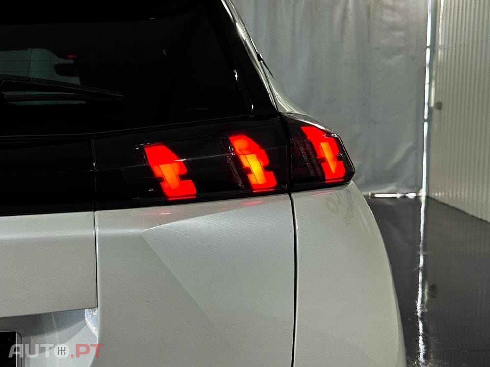 Peugeot E-2008 50 kWh GT Pack