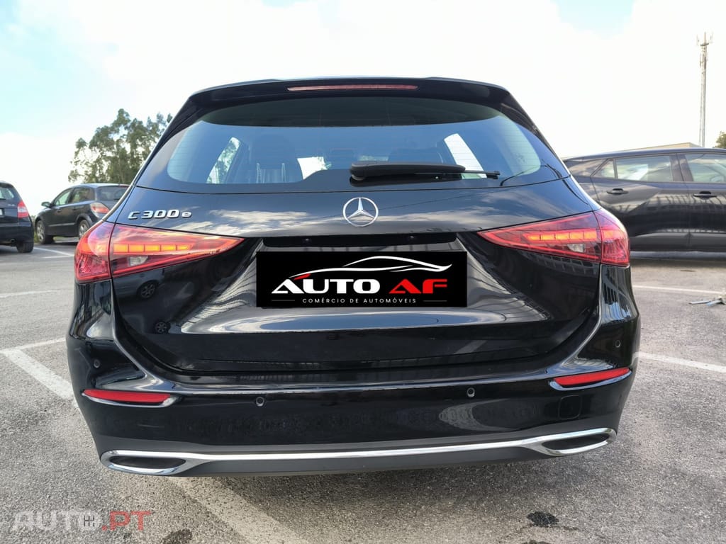 Mercedes-Benz C 300 e T 9G-TRONIC Avantgarde