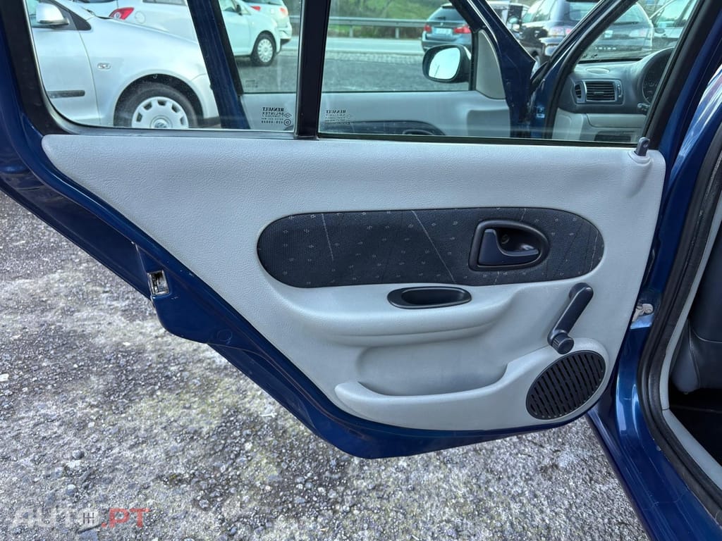 Renault Clio 1.2 16V Expression