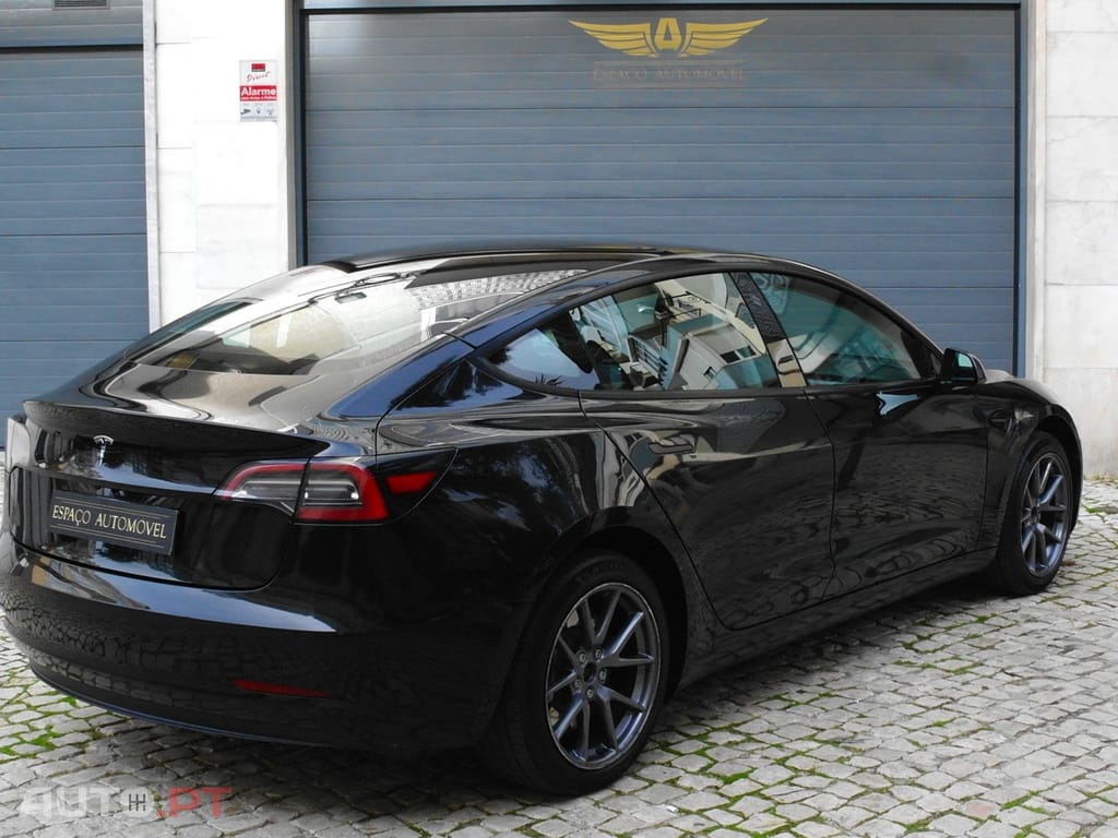 Tesla Model 3 Long Range Tração Traseira
