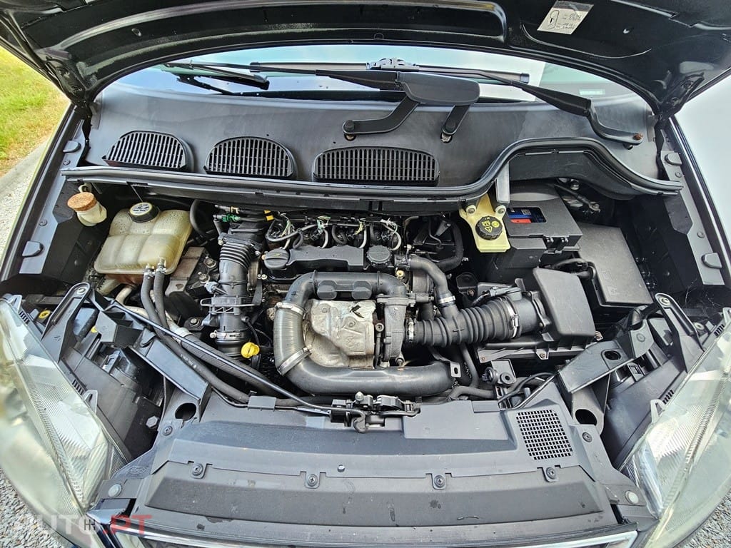 Ford C-Max titanium