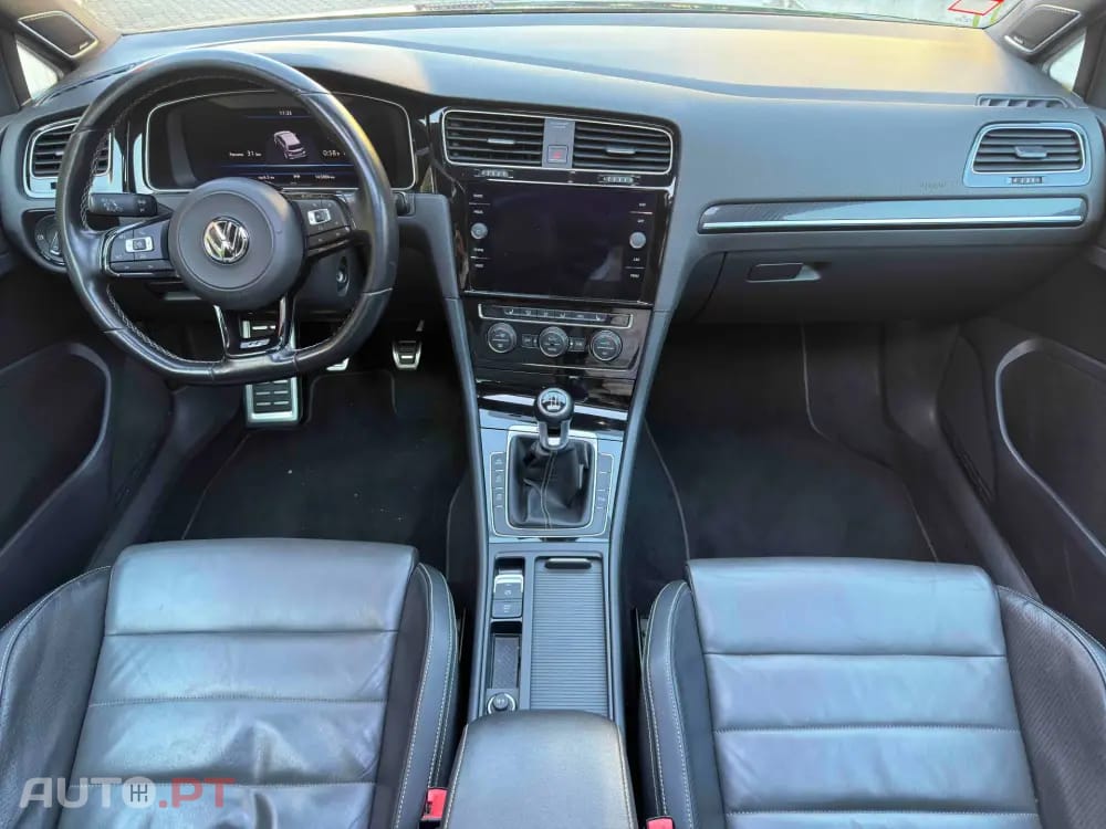 Volkswagen Golf R 4Motion (BlueMotion )