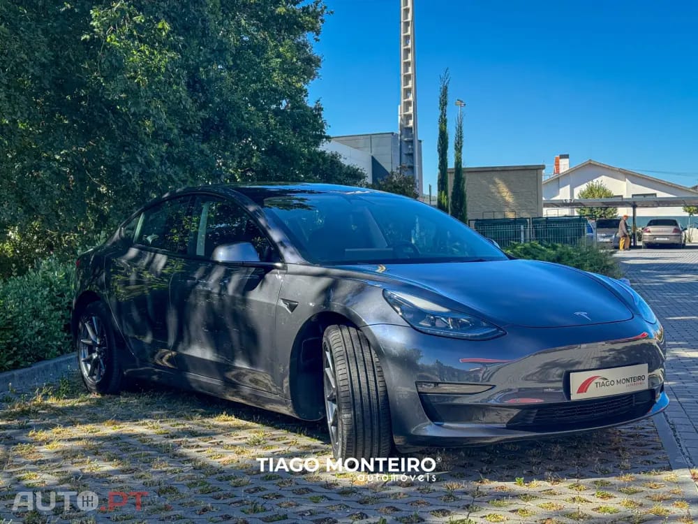 Tesla Model 3 Long Range AWD Dual Motor