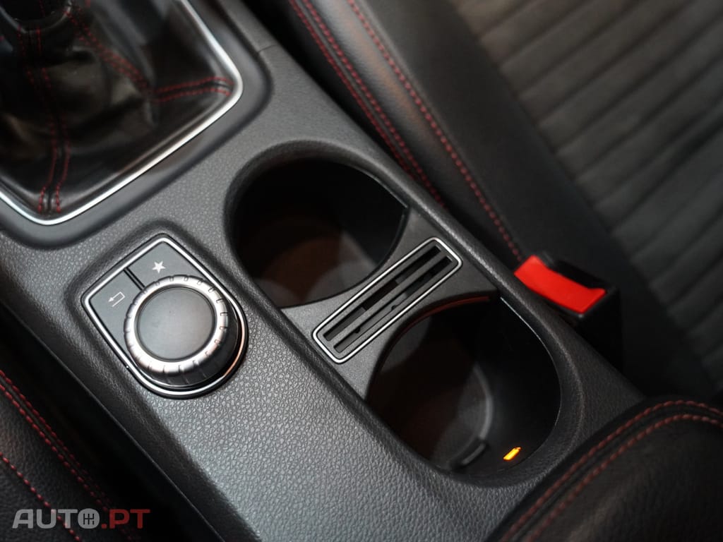 Mercedes-Benz A 180 d AMG Line