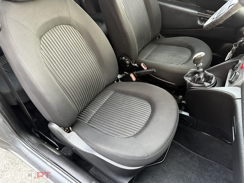 Lancia Ypsilon 1.2 Argento
