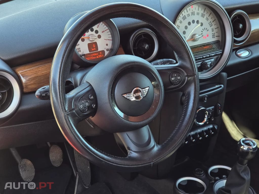 MINI Cooper Cooper D