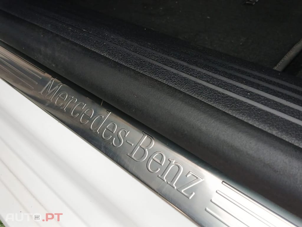 Mercedes-Benz CLA 180 Outro