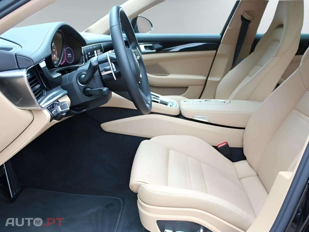 Porsche Panamera 4 E Hybrid
