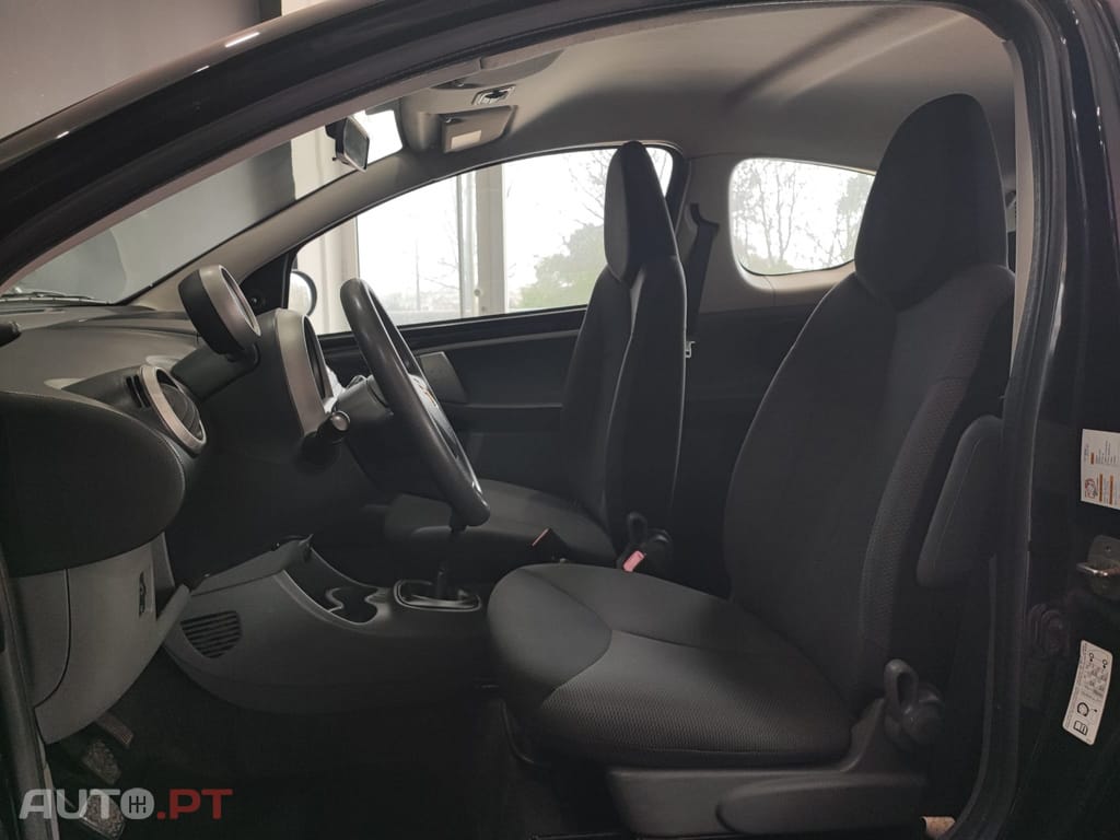 Toyota Aygo 1.0 AC (nacional)