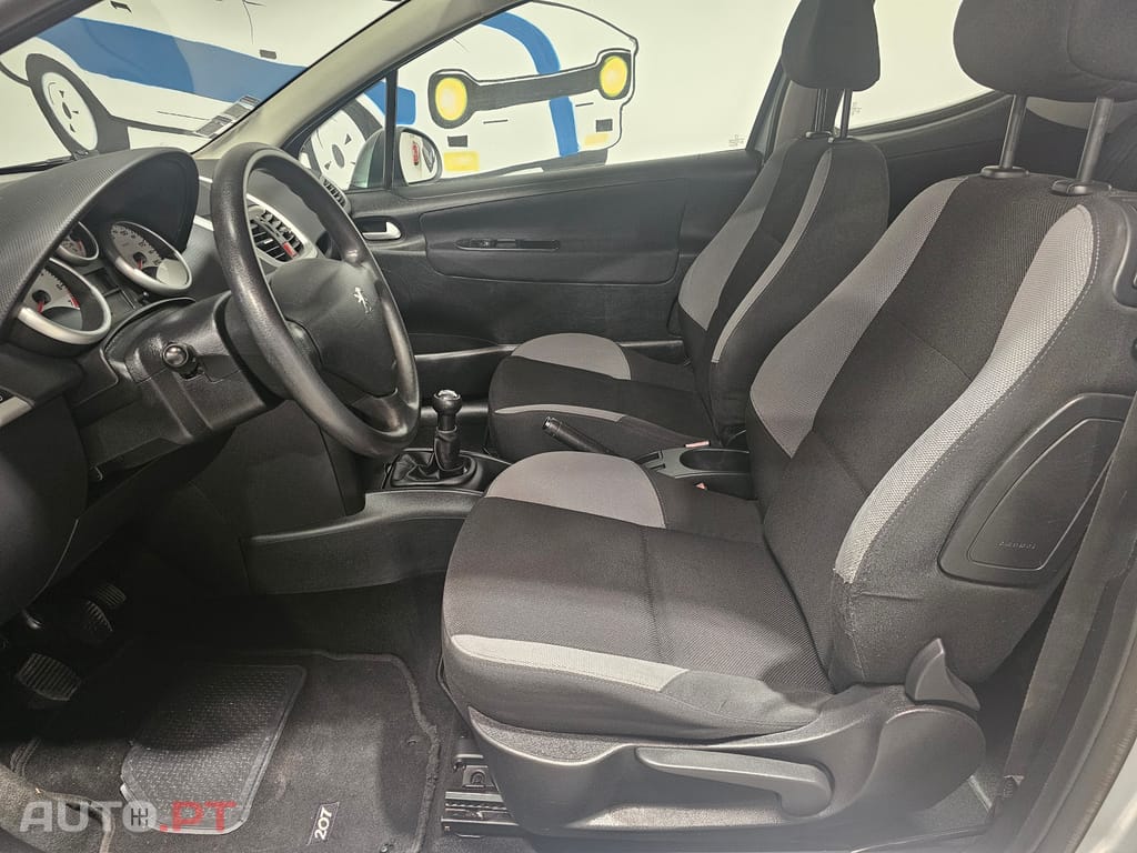 Peugeot 207 1.4 16V