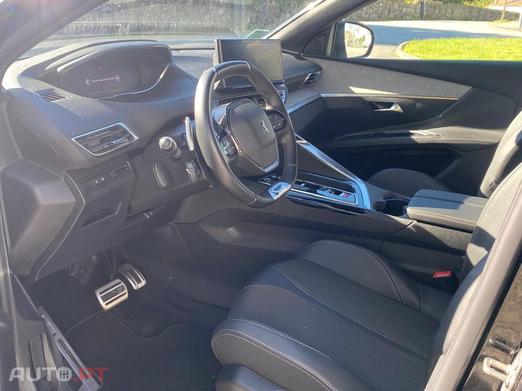 Peugeot 5008 GT 1.2 PureTech 130hp