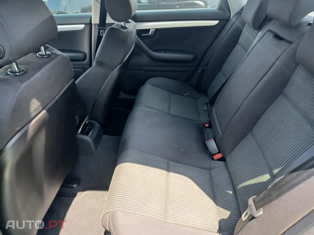 Audi A4 2.0 TDI S-line