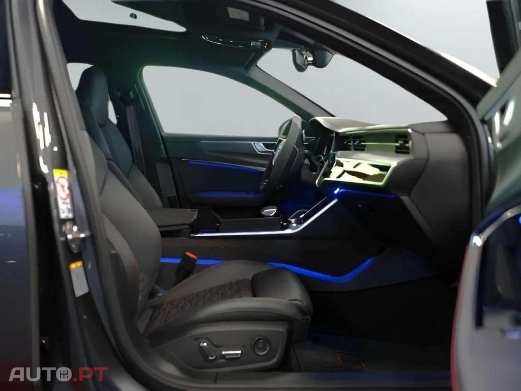 Audi RS6 Performance PANO AIR MATRIX HA STHZ