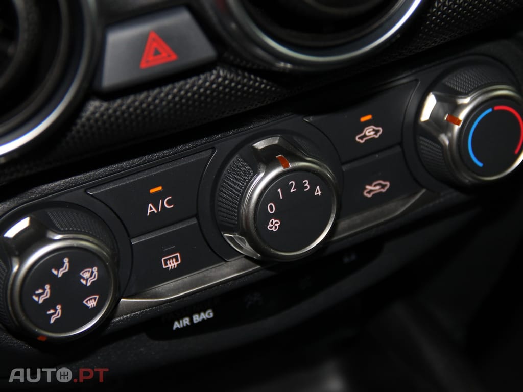 Nissan Juke 1.0 DIG-T Acenta