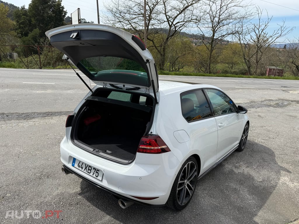 Volkswagen Golf 2.0 TDi GTD DSG