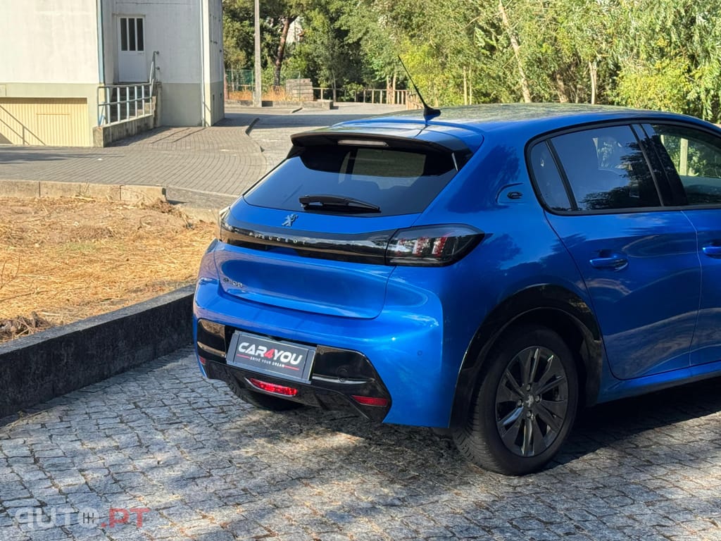 Peugeot E-208 50 kWh Allure
