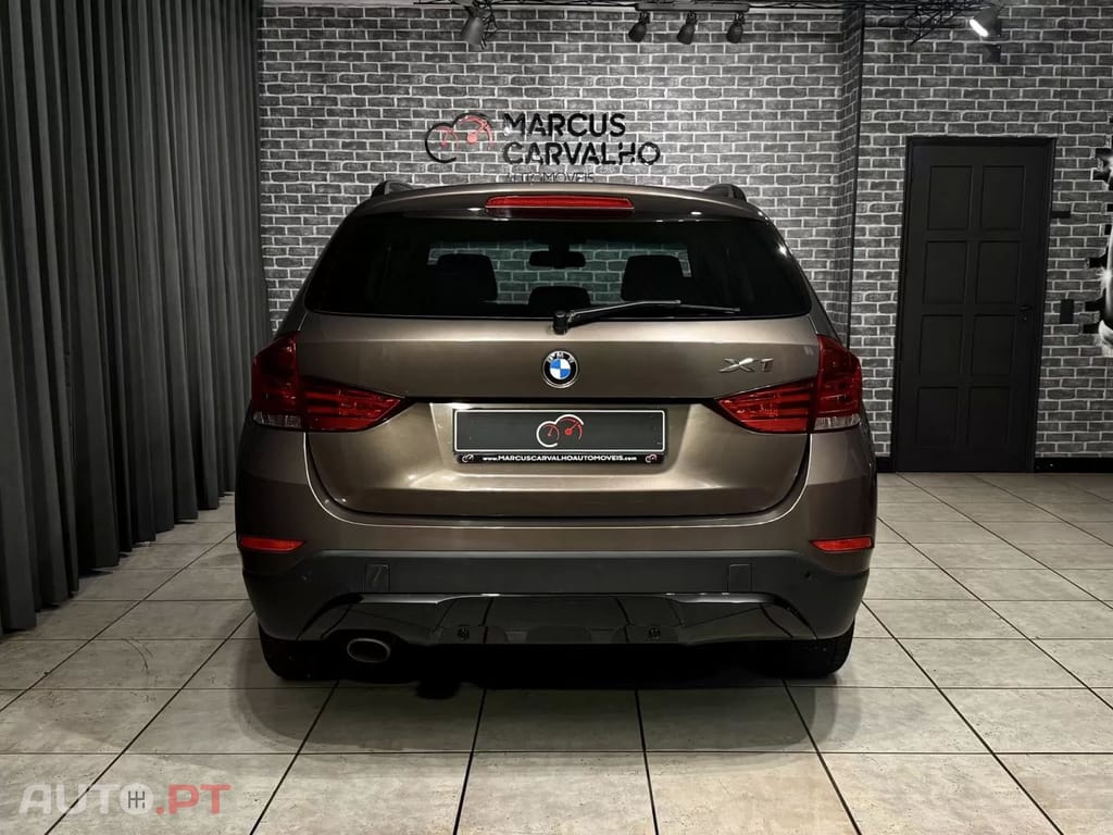 BMW X1 18 d xDrive Line Sport — fotografia 5