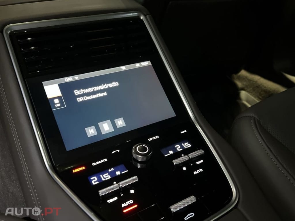Porsche Panamera 4 E-Hybrid 