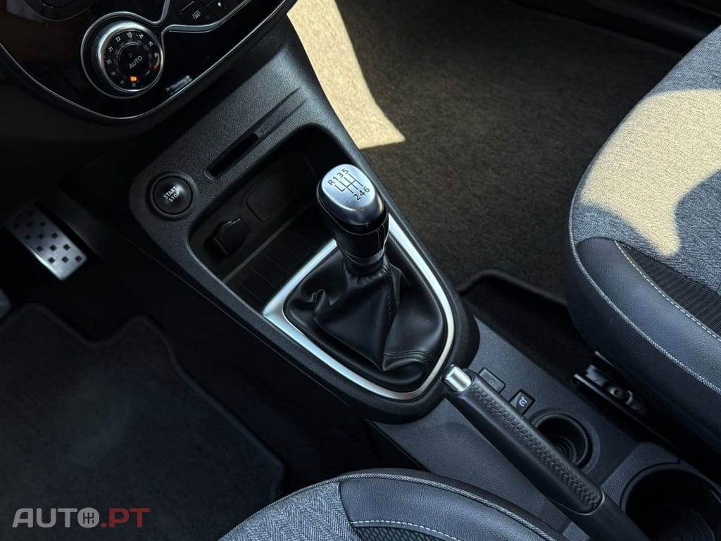 Renault Captur ENERGY TCe 120 Elysee