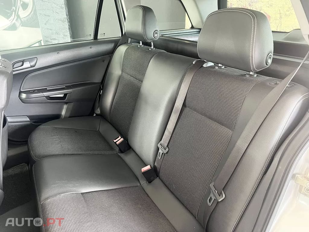 Opel Astra Caravan 1.7 CDTi Cosmo ecoFLEX