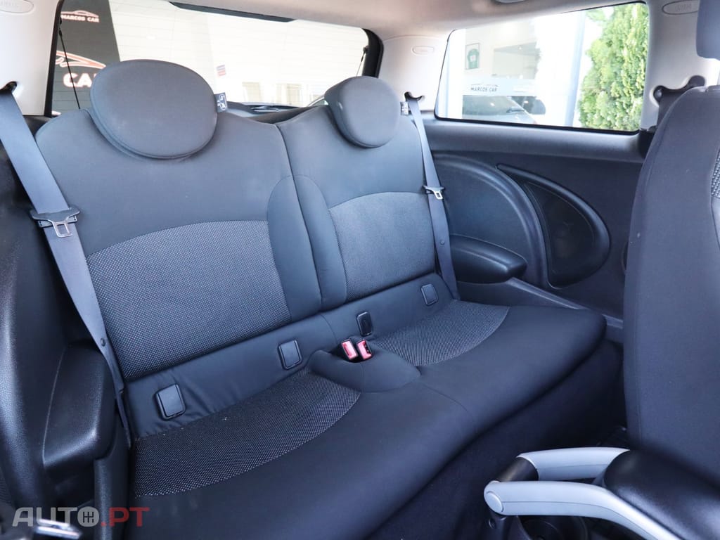 MINI Cooper Cooper